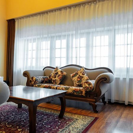 Park Hotel Kokshetau Shchuchinsk Ngoại thất bức ảnh