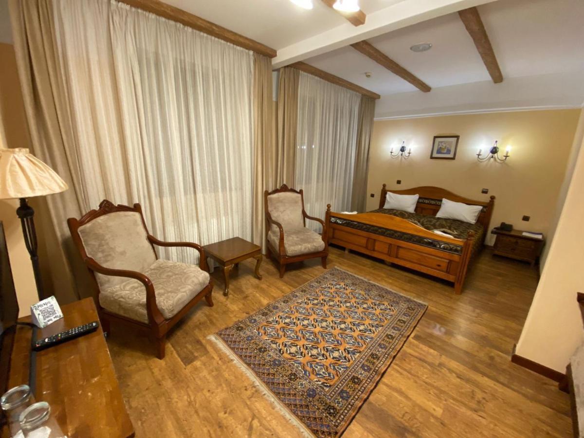 Park Hotel Kokshetau Shchuchinsk Ngoại thất bức ảnh
